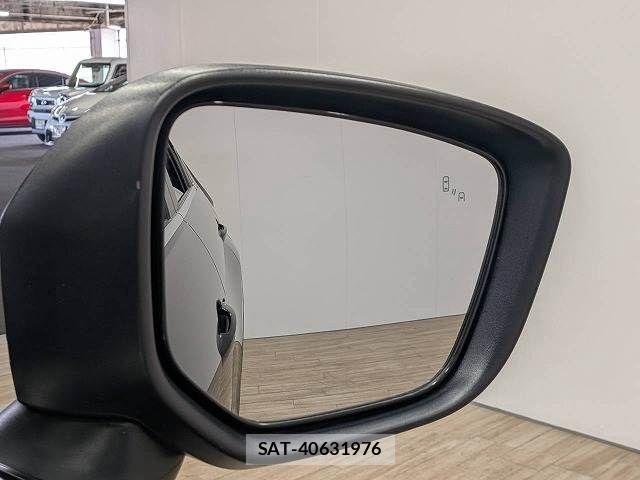 Mitsubishi ECLIPSE CROSS 2021-03 8245116-7