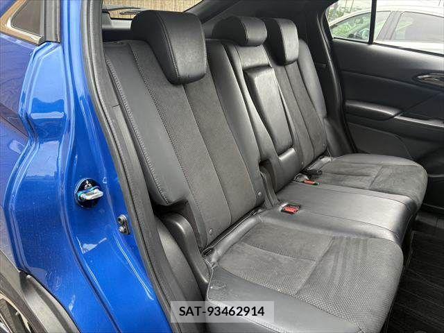 Mitsubishi ECLIPSE CROSS 2021-10 8245117-10