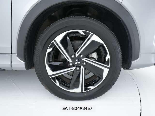 Mitsubishi ECLIPSE CROSS 2022-01 8245115-16