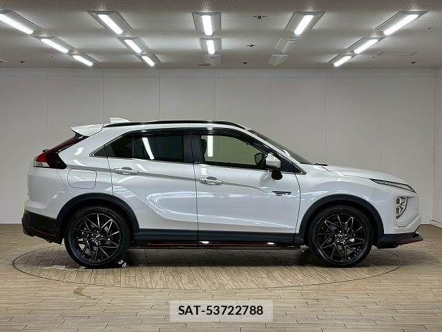 Mitsubishi ECLIPSE CROSS 2022-02 8335654-17