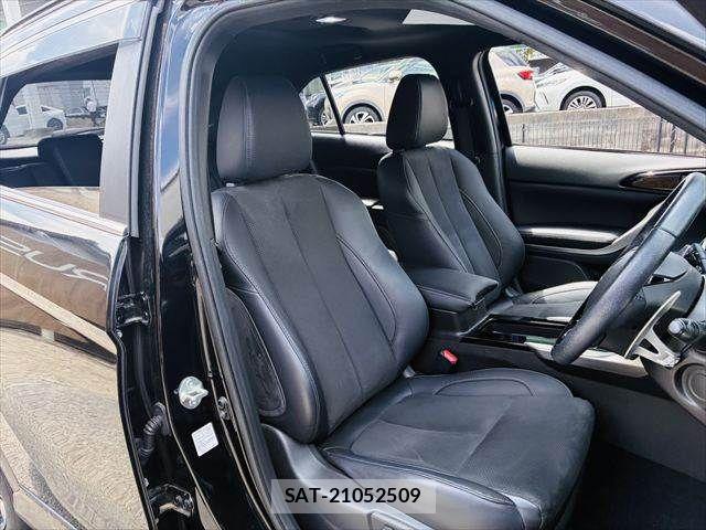 Mitsubishi ECLIPSE CROSS 2021-05 8335655-9
