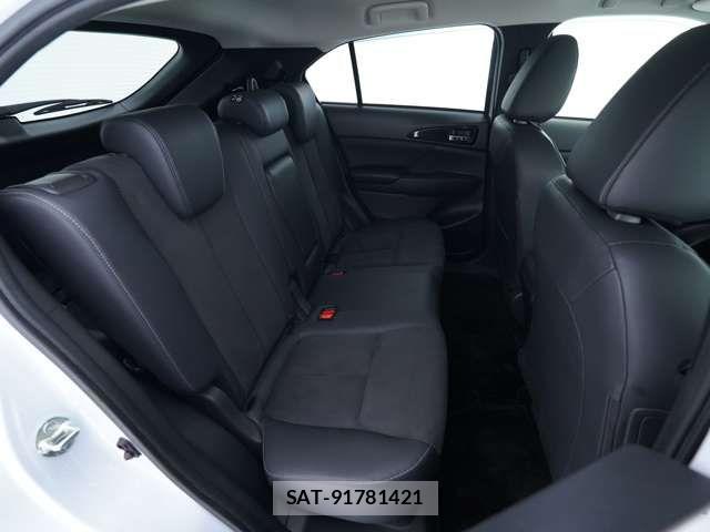 Mitsubishi ECLIPSE CROSS 2021-06 8354358-6