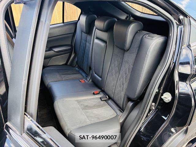 Mitsubishi ECLIPSE CROSS 2021-11 8365681-29