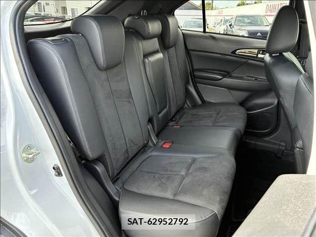 Mitsubishi ECLIPSE CROSS 2021-02 8485338-9