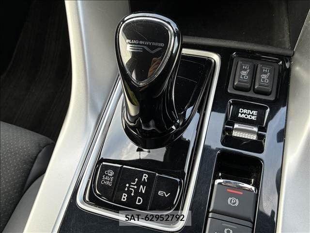 Mitsubishi ECLIPSE CROSS 2021-02 8485338-17
