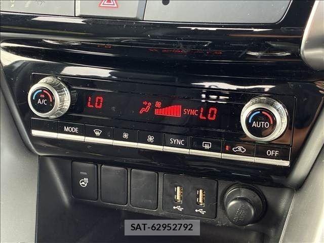 Mitsubishi ECLIPSE CROSS 2021-02 8485338-18