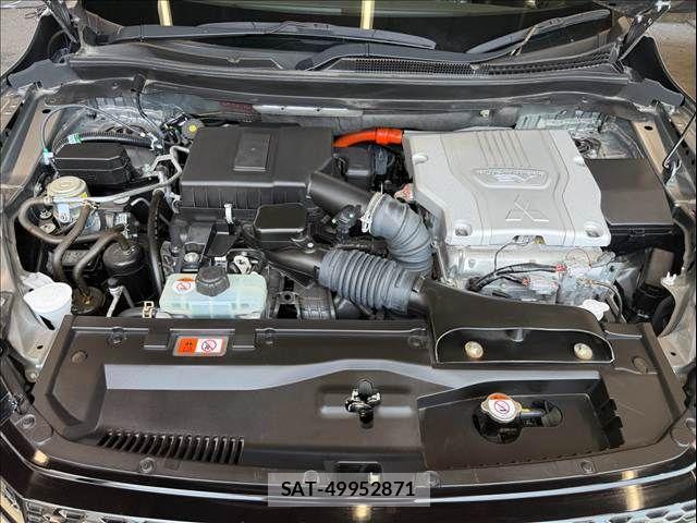 Mitsubishi ECLIPSE CROSS 2023-08 8741810-13