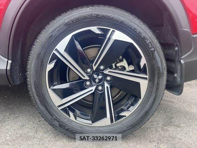 Mitsubishi ECLIPSE CROSS 2020-12 8795843-29