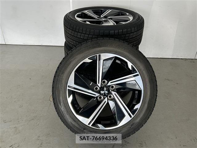 Mitsubishi ECLIPSE CROSS 2021-06 8795841-29