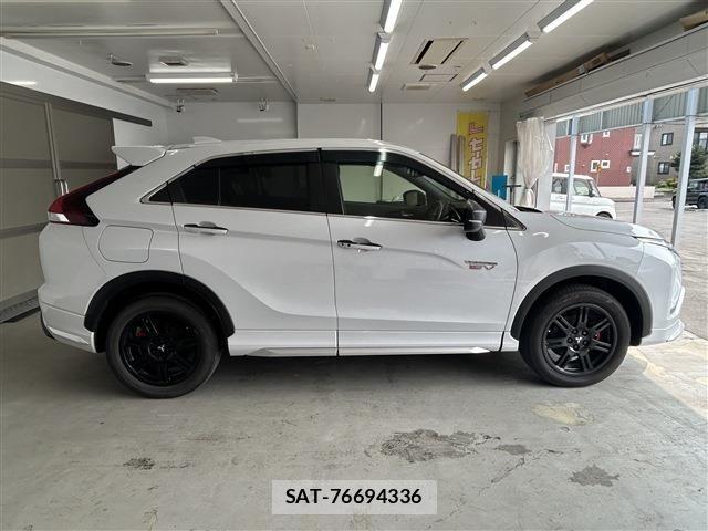 Mitsubishi ECLIPSE CROSS 2021-06 8795841-3