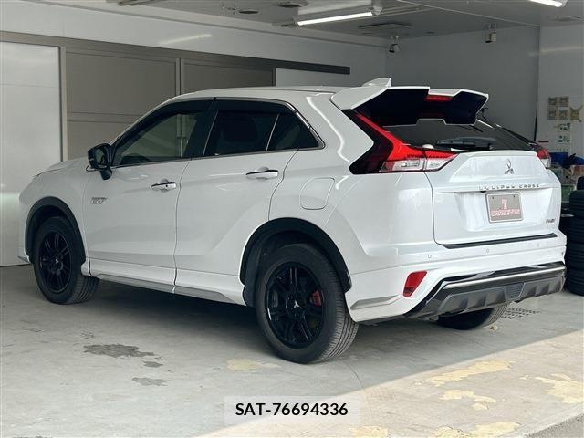 Mitsubishi ECLIPSE CROSS 2021-06 8795841-6