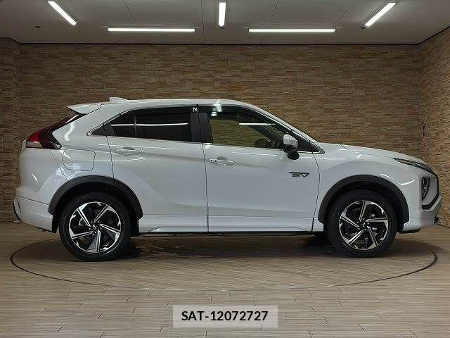 Mitsubishi ECLIPSE CROSS 2022-02 8795838-17