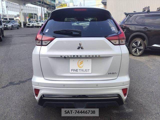 Mitsubishi ECLIPSE CROSS 2021-07 8828832-15