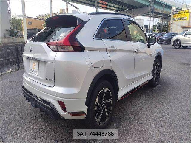 Mitsubishi ECLIPSE CROSS 2021-07 8828832-16