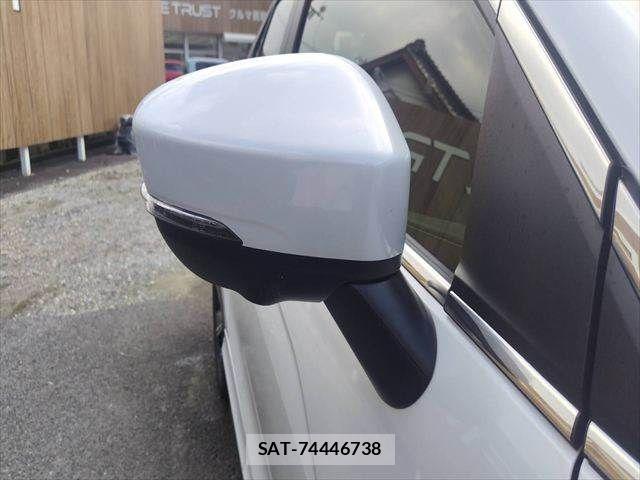 Mitsubishi ECLIPSE CROSS 2021-07 8828832-22