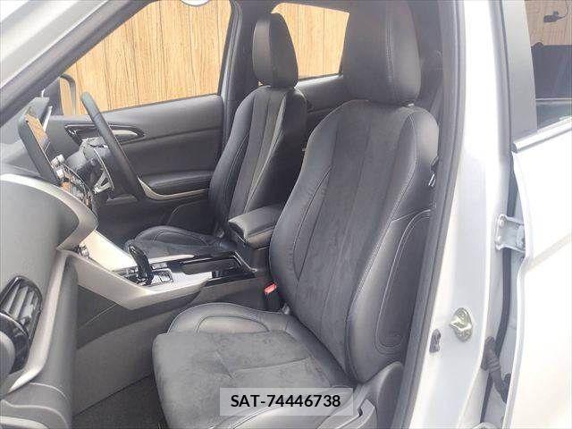 Mitsubishi ECLIPSE CROSS 2021-07 8828832-27