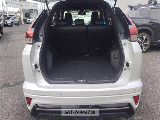 Mitsubishi ECLIPSE CROSS 2021-07 8828832-8