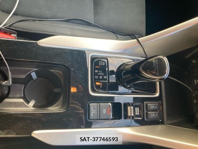 Mitsubishi ECLIPSE CROSS 2023-04 8828831-21