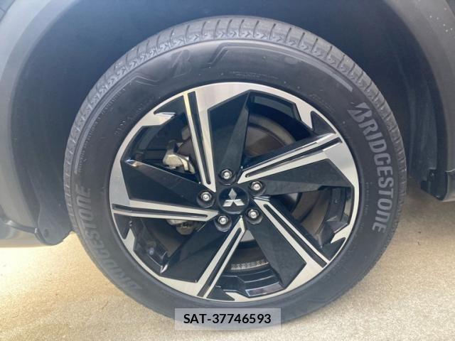 Mitsubishi ECLIPSE CROSS 2023-04 8828831-4