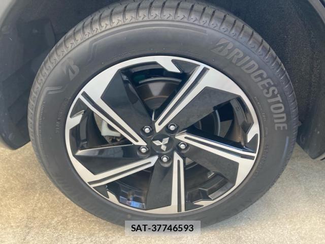Mitsubishi ECLIPSE CROSS 2023-04 8828831-7