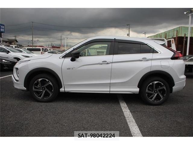 Mitsubishi ECLIPSE CROSS 2021-07 8848822-12