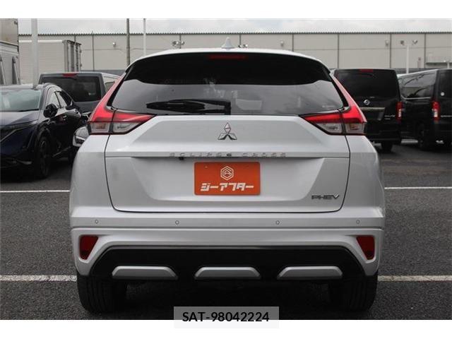Mitsubishi ECLIPSE CROSS 2021-07 8848822-14
