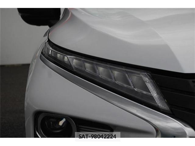 Mitsubishi ECLIPSE CROSS 2021-07 8848822-24