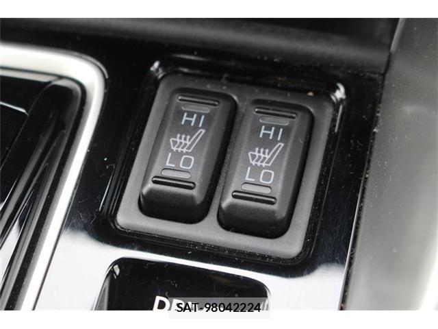 Mitsubishi ECLIPSE CROSS 2021-07 8848822-3