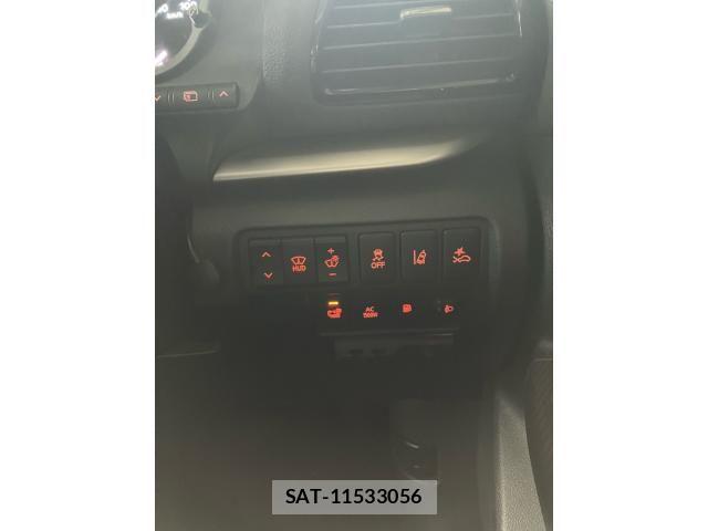 Mitsubishi ECLIPSE CROSS 2022-01 8848824-15
