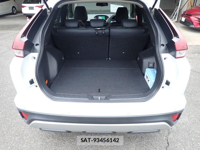 Mitsubishi ECLIPSE CROSS 2021-08 8870905-23