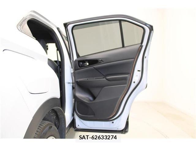 Mitsubishi ECLIPSE CROSS 2022-09 8879582-29
