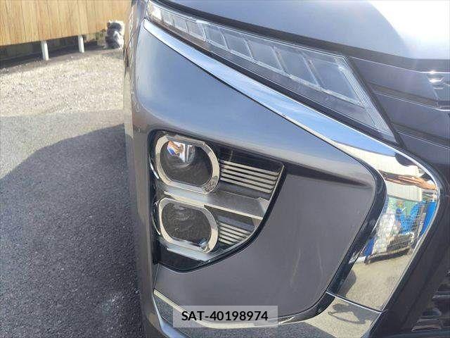 Mitsubishi ECLIPSE CROSS 2020-12 8879585-20