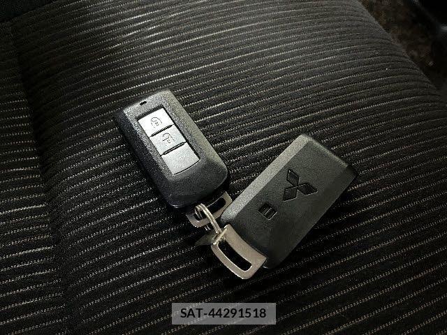 Mitsubishi EK CUSTOM 2017-03 4323298-25