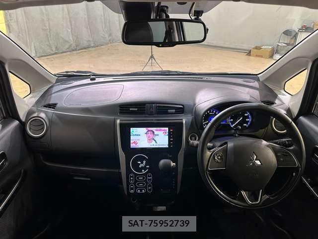 Mitsubishi EK CUSTOM 2018-05 6904568-17