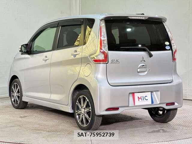 Mitsubishi EK CUSTOM 2018-05 6904568-6