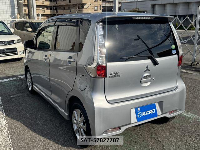 Mitsubishi EK CUSTOM 2013-06 7217832-6