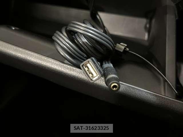 Mitsubishi EK CUSTOM 2013-09 7217840-23