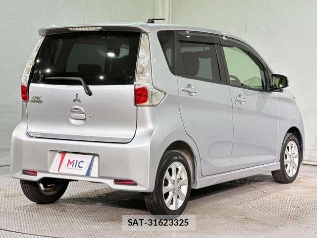 Mitsubishi EK CUSTOM 2013-09 7217840-4