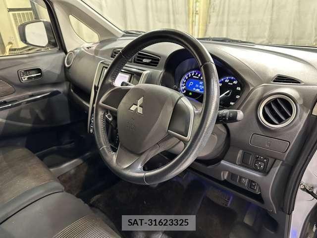 Mitsubishi EK CUSTOM 2013-09 7217840-8