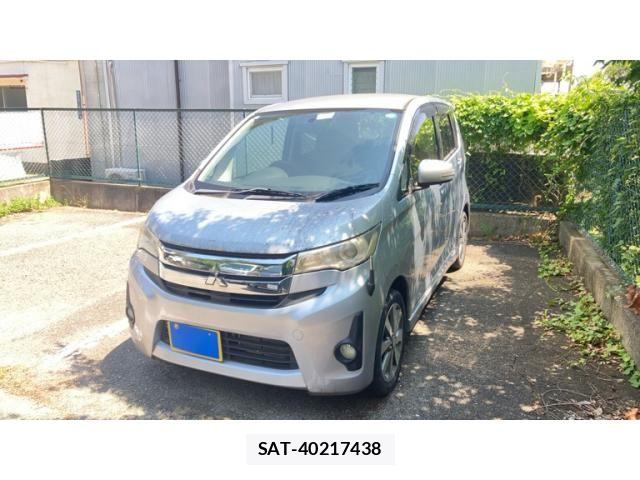 Mitsubishi EK CUSTOM 2013-09 8129894-1