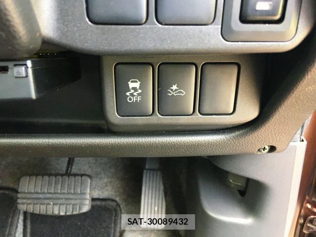 Mitsubishi EK CUSTOM 2015-12 8207365-11