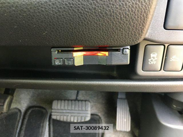 Mitsubishi EK CUSTOM 2015-12 8207365-12