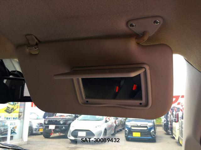 Mitsubishi EK CUSTOM 2015-12 8207365-26