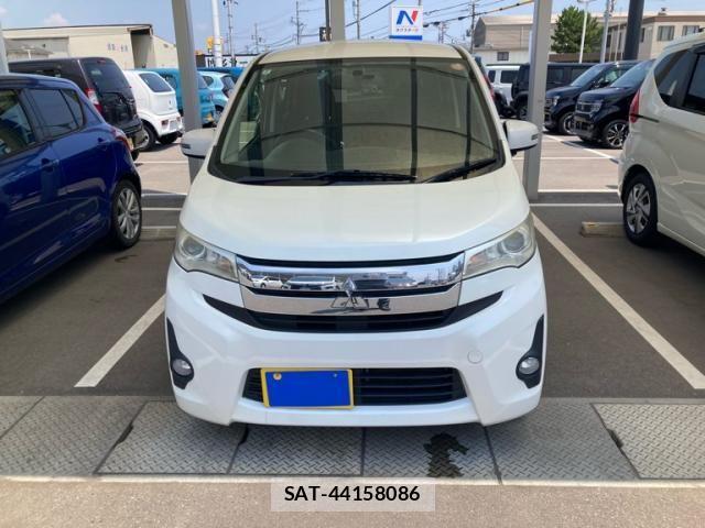 Mitsubishi EK CUSTOM 2014-02 8314281-0