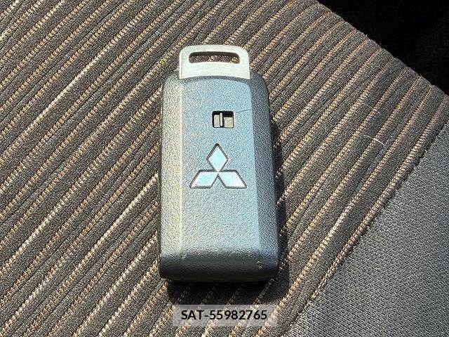 Mitsubishi EK CUSTOM 2013-08 8371617-13