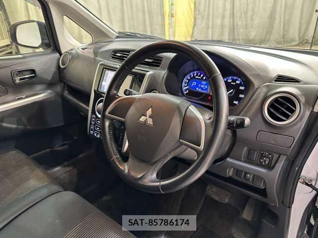 Mitsubishi EK CUSTOM 2014-08 8412140-8