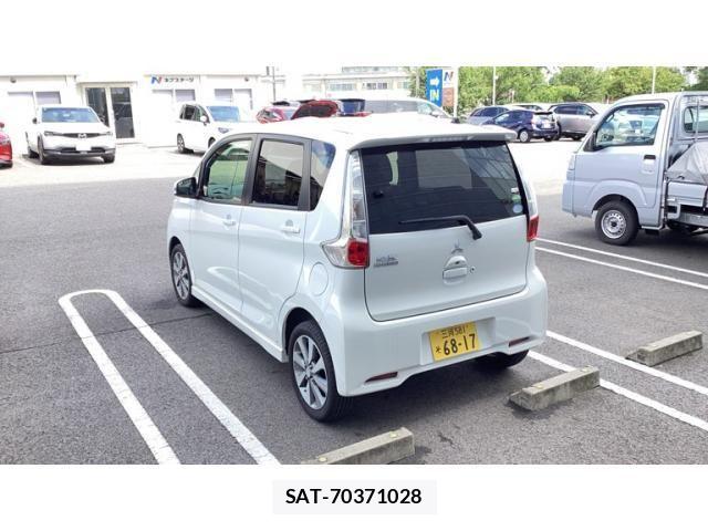 Mitsubishi EK CUSTOM 2014-02 8828836-4
