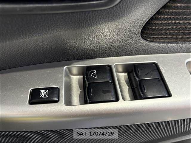 Mitsubishi EK CUSTOM 2013-09 1380536-27