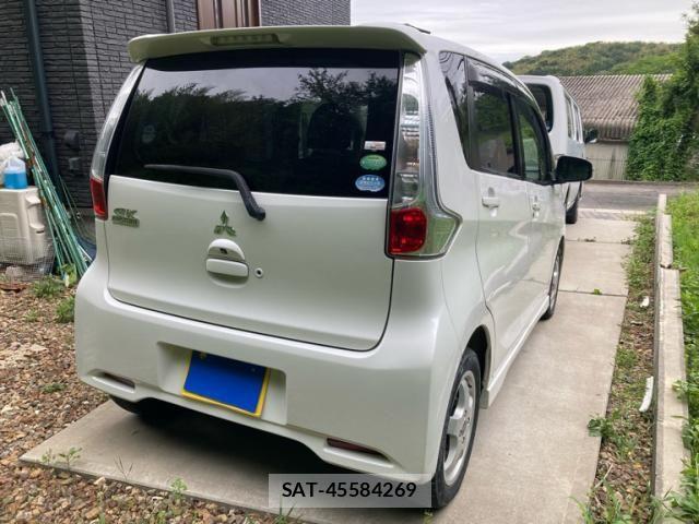 Mitsubishi EK CUSTOM 2013-08 7058366-6