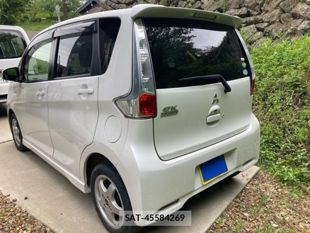 Mitsubishi EK CUSTOM 2013-08 7058366-7